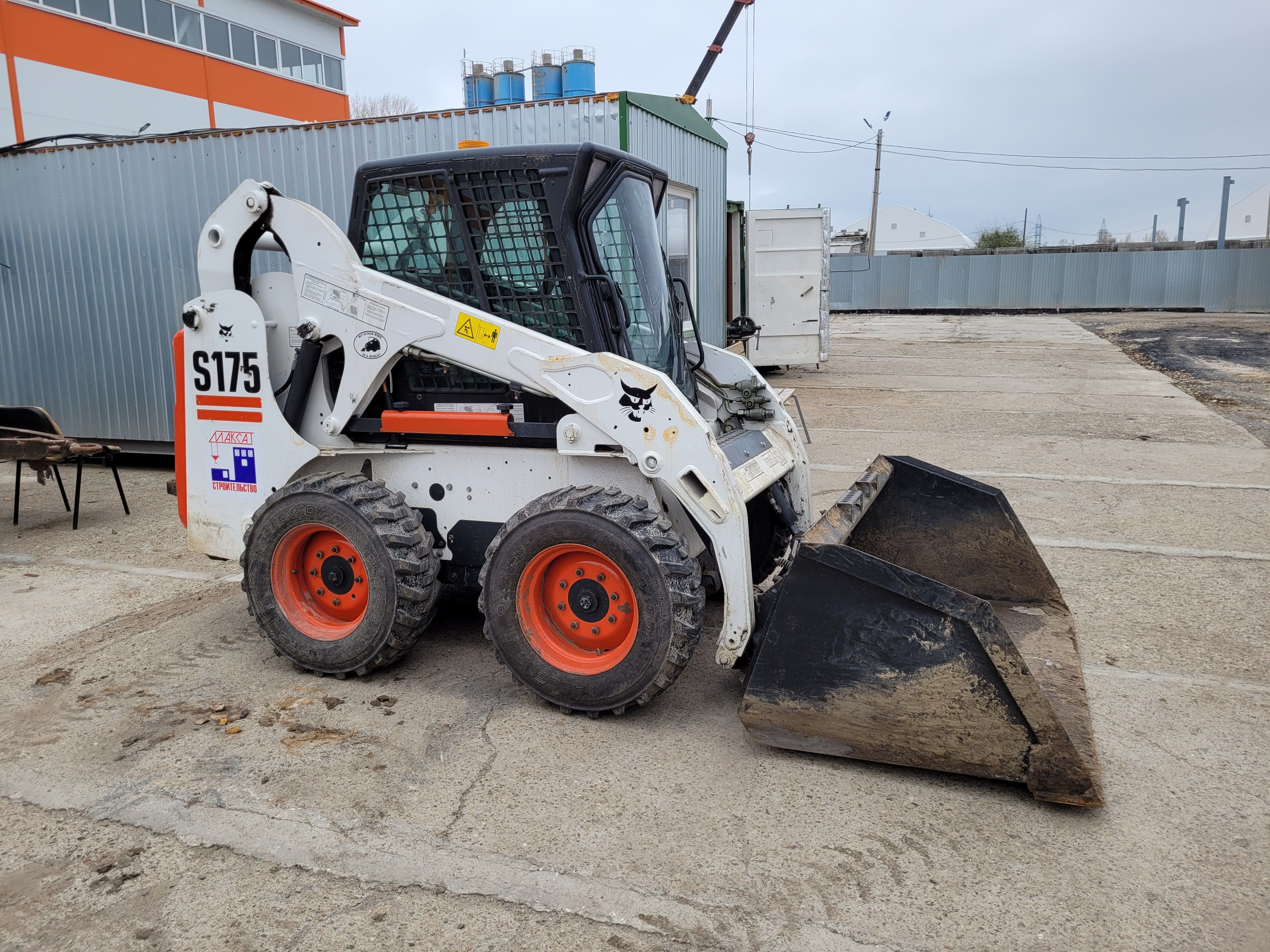 Мини погрузчик BobCat 175